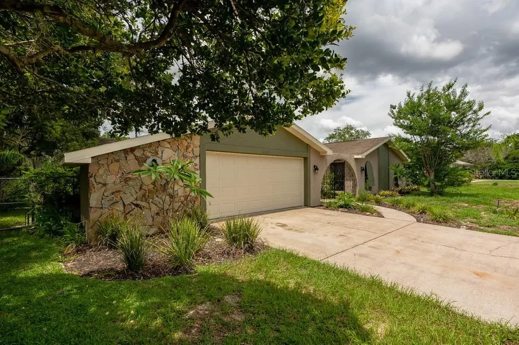 8099 Delaware Drive Weeki Wachee FL 34607