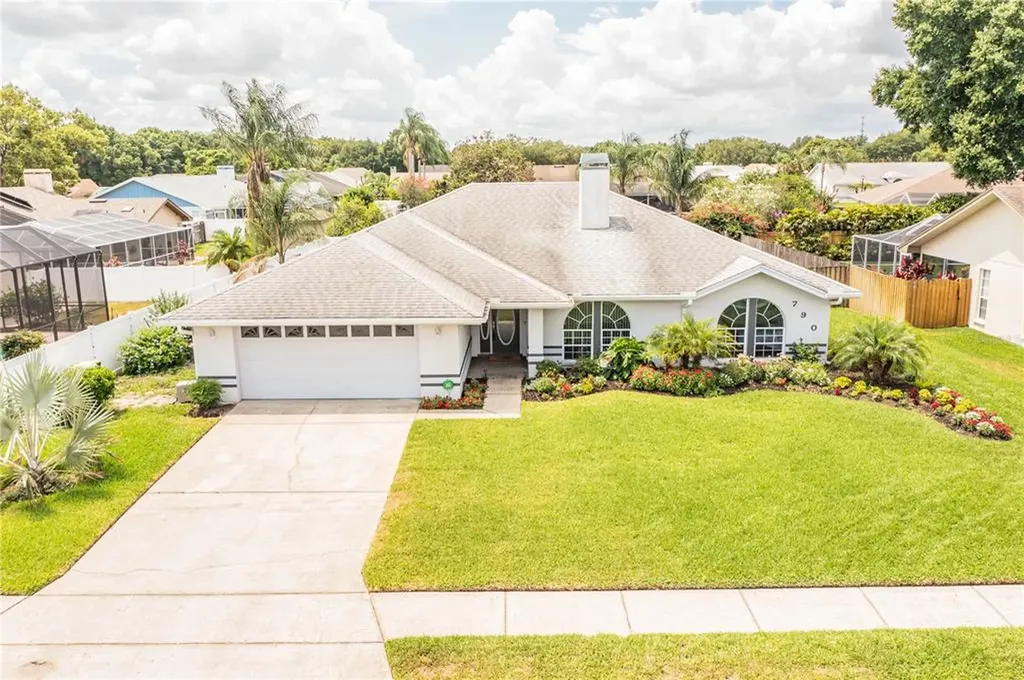 790 Powder Horn Row Lakeland FL 33809