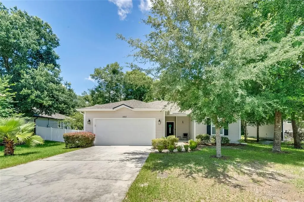 725 Mystic Oaks Lane Deland FL 32724