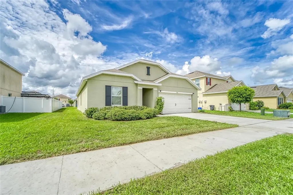 3309 San Moise Place Plant City FL 33567