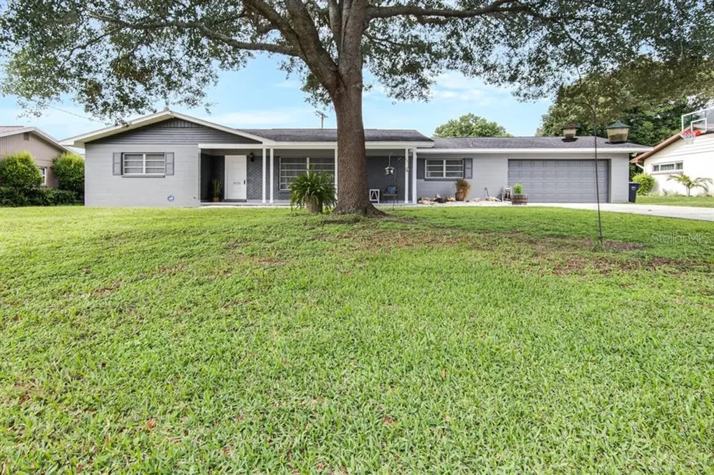 1028 Meadow Lane Brandon FL 33511