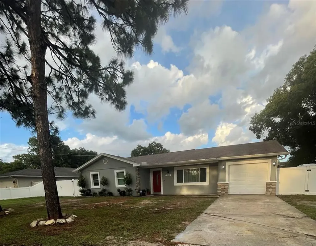 7019 Blossom Avenue Tampa FL 33614