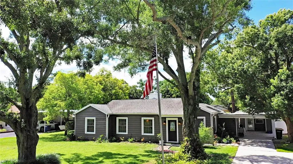 1355 Hibiscus Street Clearwater FL 33755