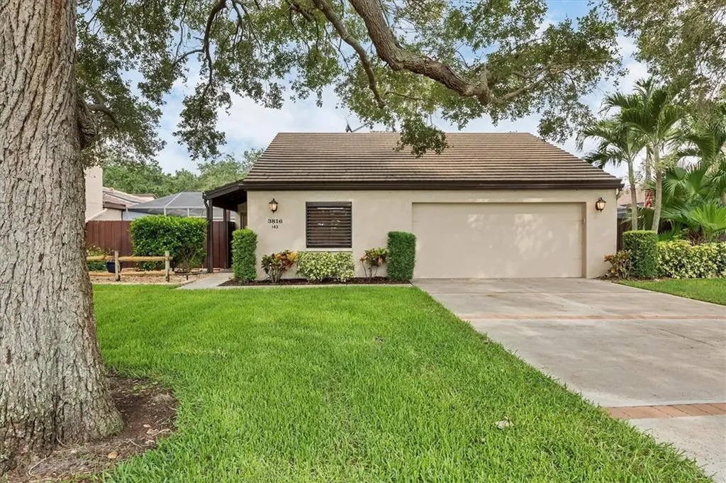 3816 Glen Oaks Manor Drive Sarasota FL 34232