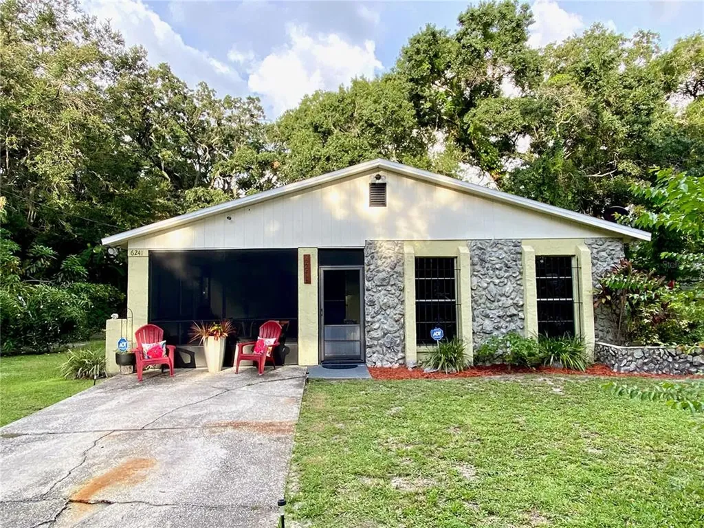 6241 N 37th Street Tampa FL 33610