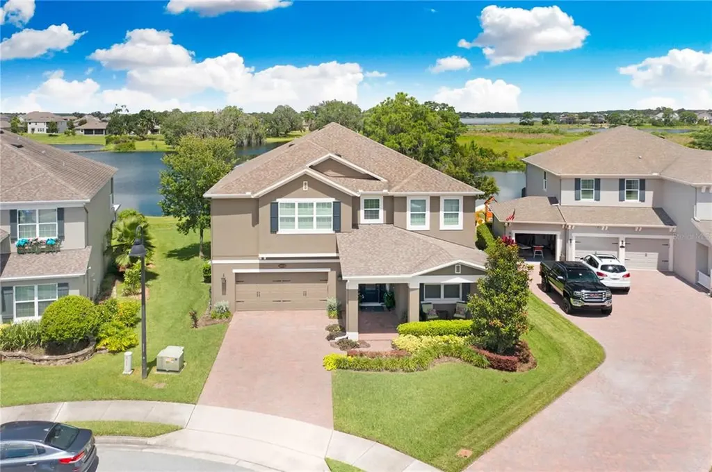 15518 Lake Burnett Shore Court Winter Garden FL 34787
