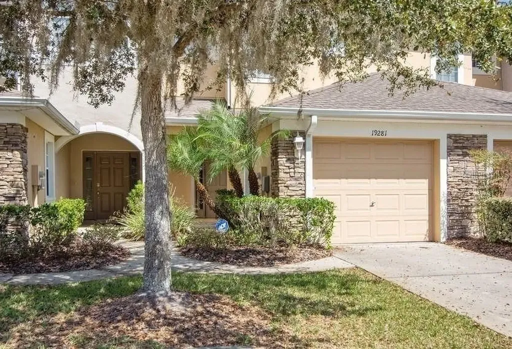 19281 Stone Hedge Drive Tampa FL 33647