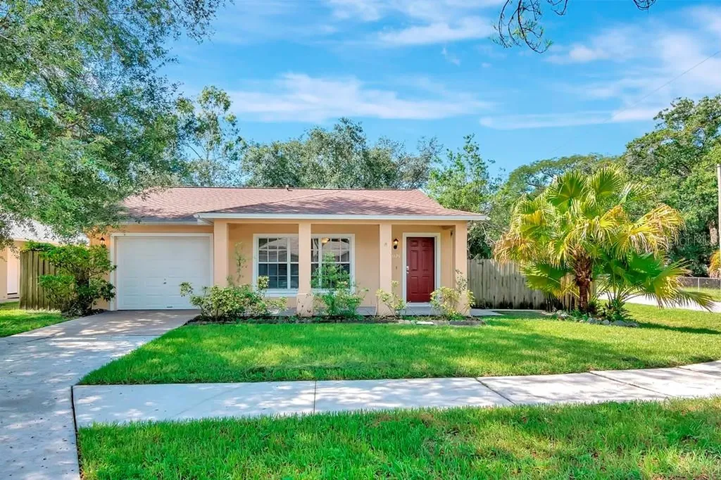 1120 Willow Pines Court E Tampa FL 33604