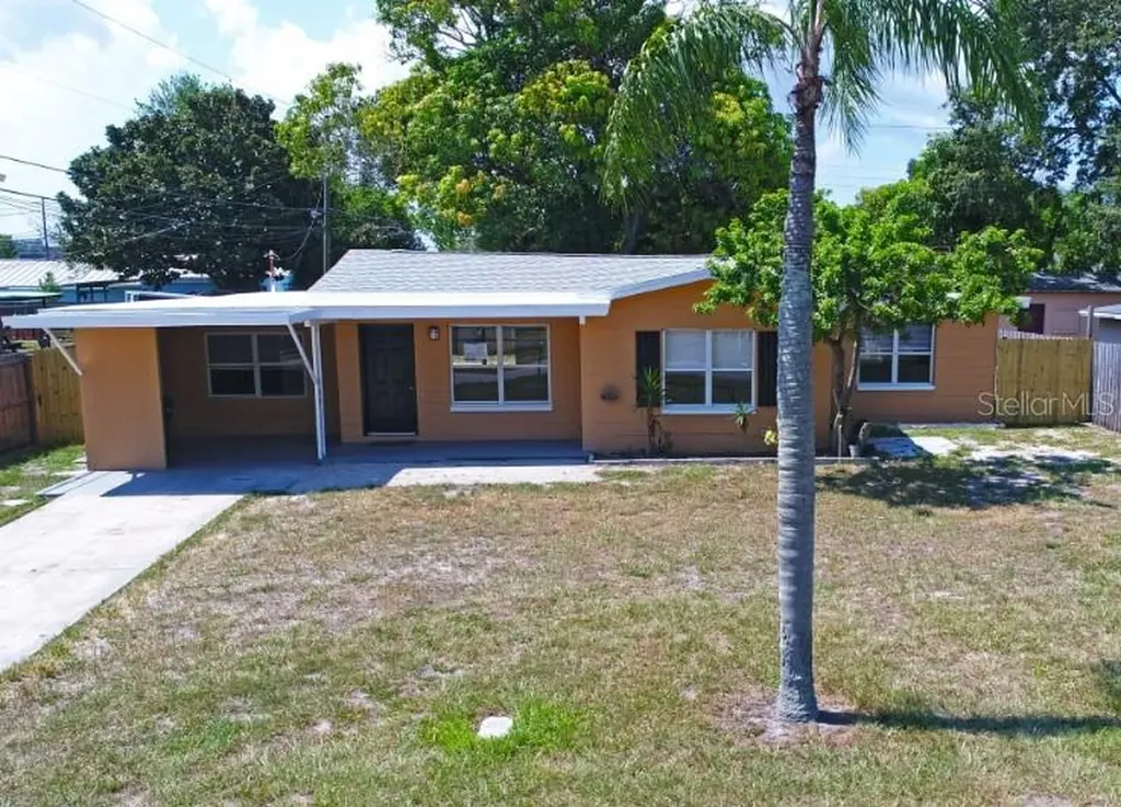 4910 48th Avenue N St Petersburg FL 33709