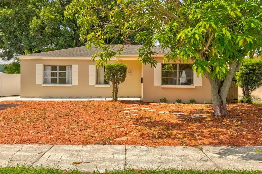 3210 11th Avenue N St Petersburg FL 33713