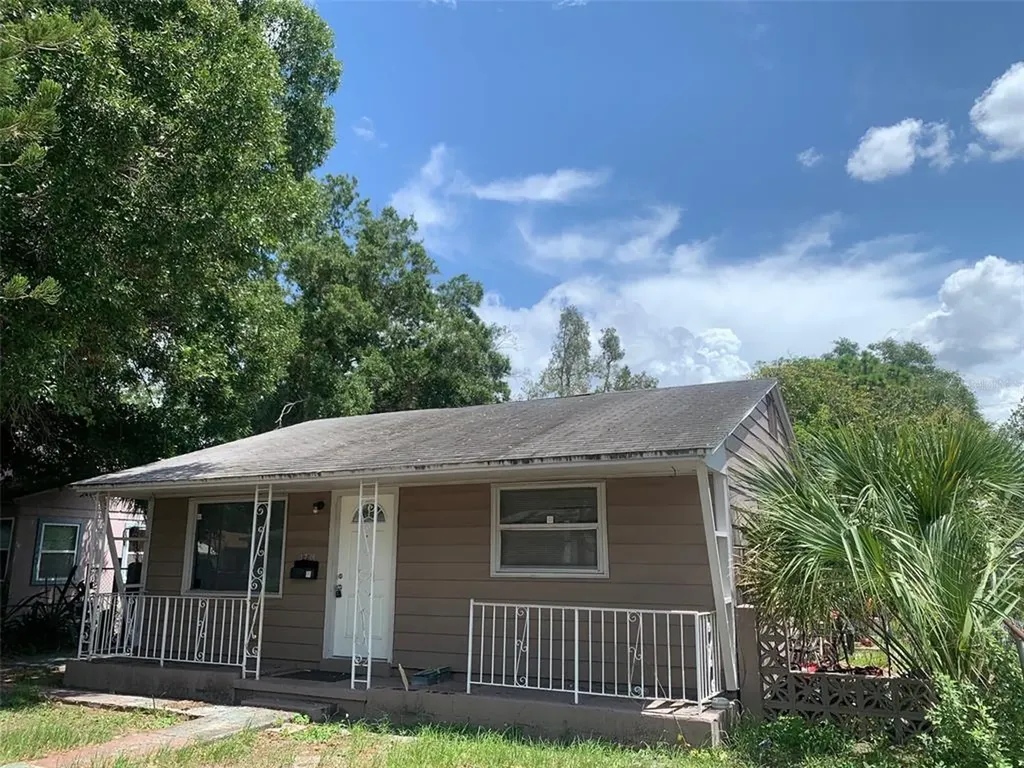 4738 12th Avenue S St Petersburg FL 33711