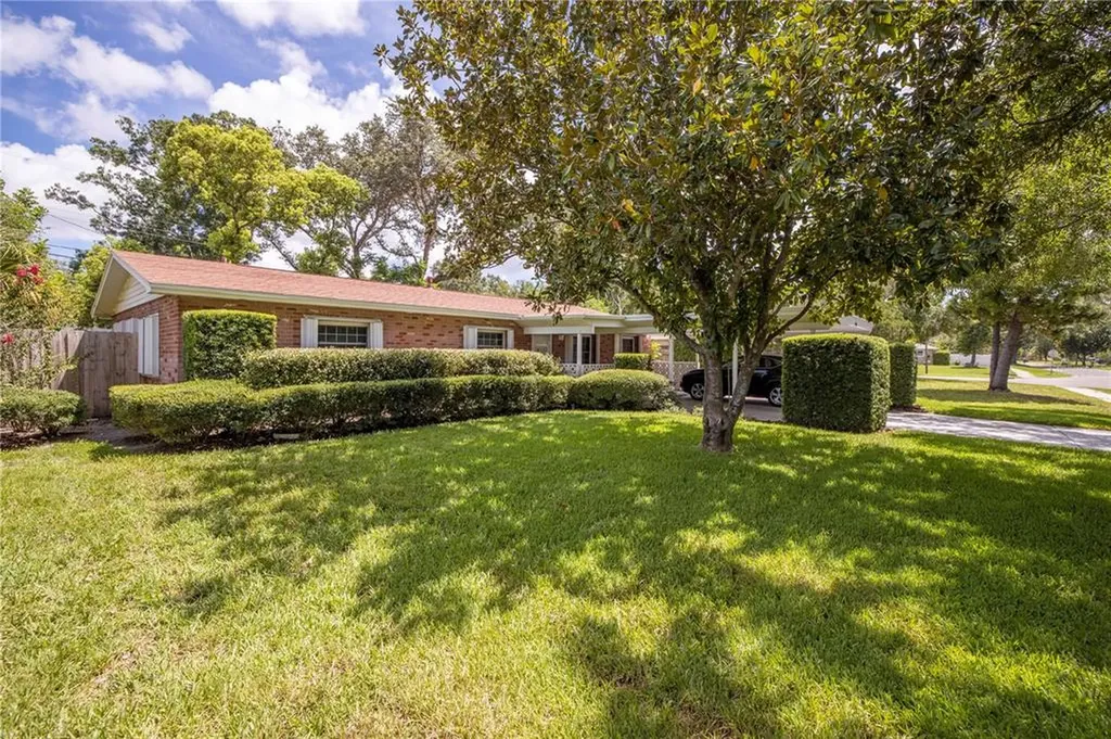15317 Bedford Circle W Clearwater FL 33764