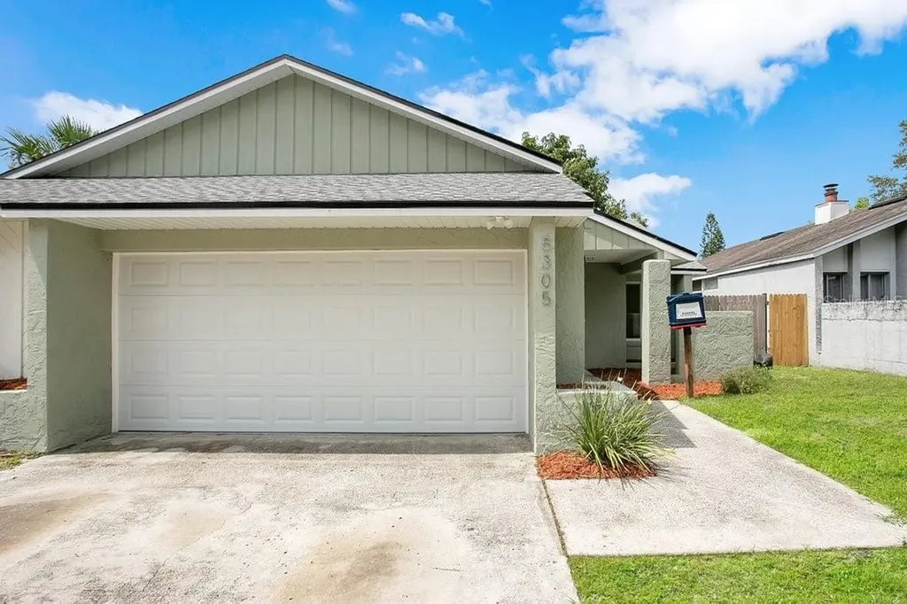 5305 Pinebury Court Orlando FL 32808