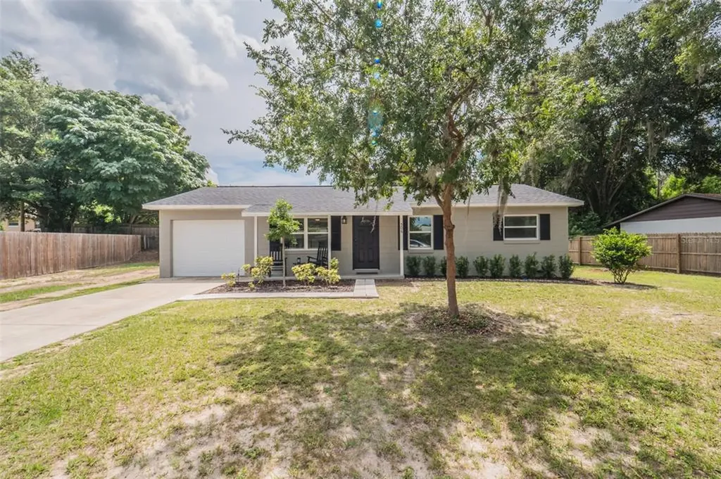 506 Louanne Court Tavares FL 32778
