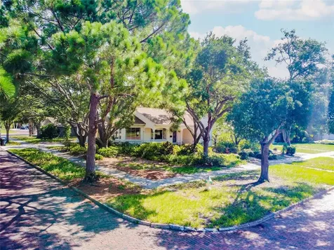 5931 7th Avenue N St Petersburg FL 33710
