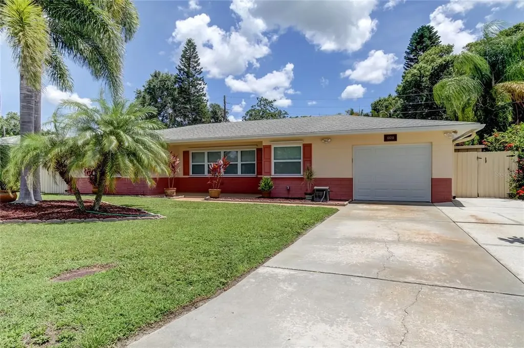 10016 48th Avenue N St Petersburg FL 33708