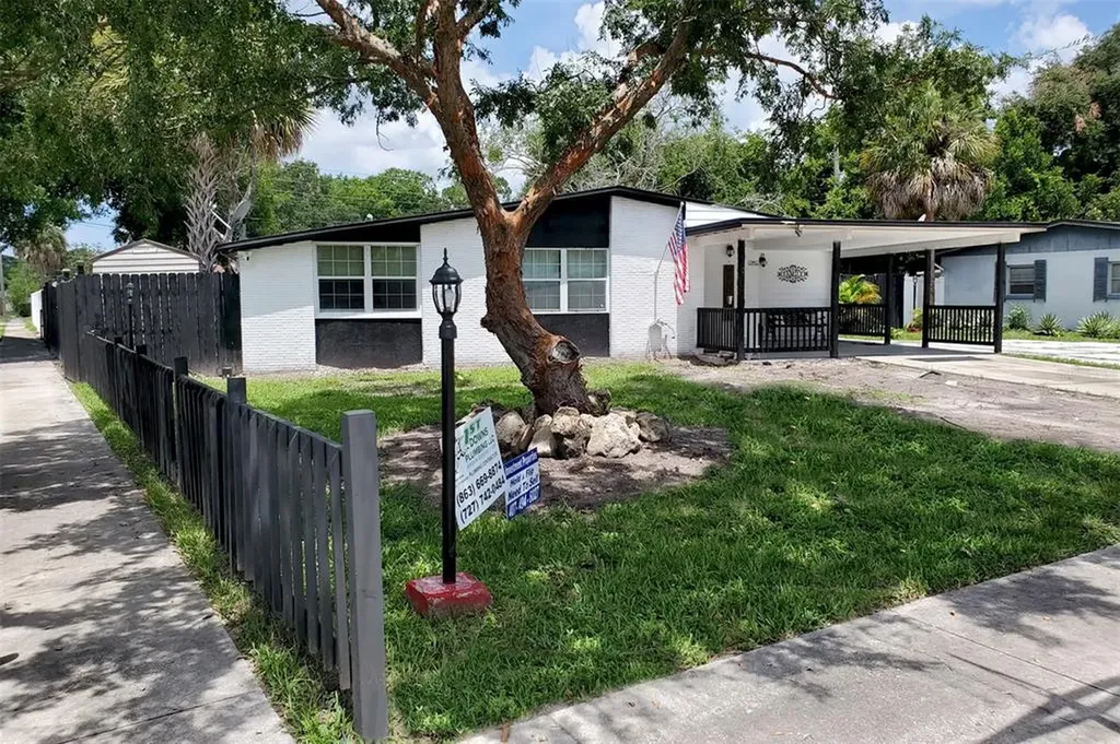 6004 Murray Hill Drive Tampa FL 33615