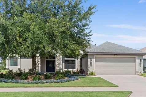 8205 Bridgeport Bay Circle Mount Dora FL 32757