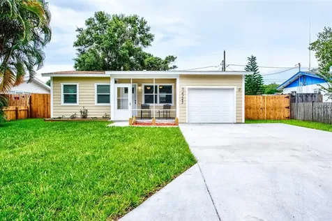 4245 78th Lane N St Petersburg FL 33709