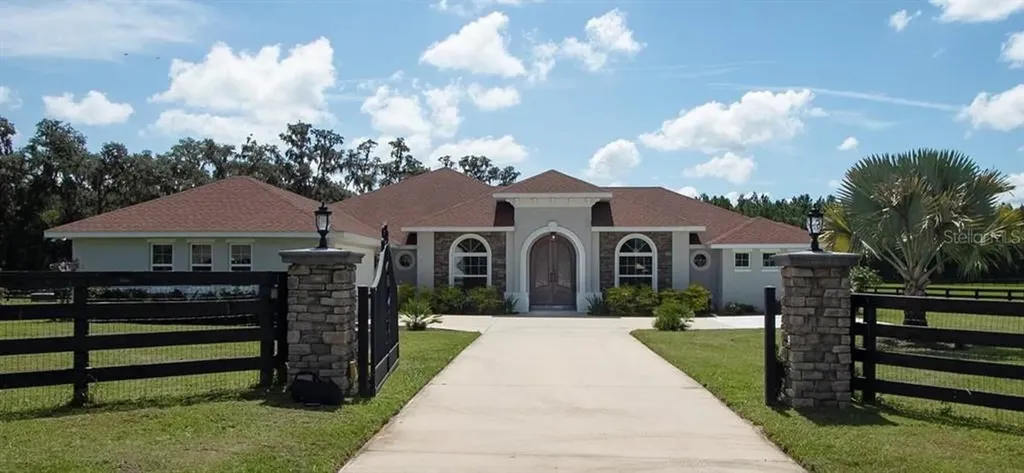 5549 NW 153rd Court Morriston FL 32668