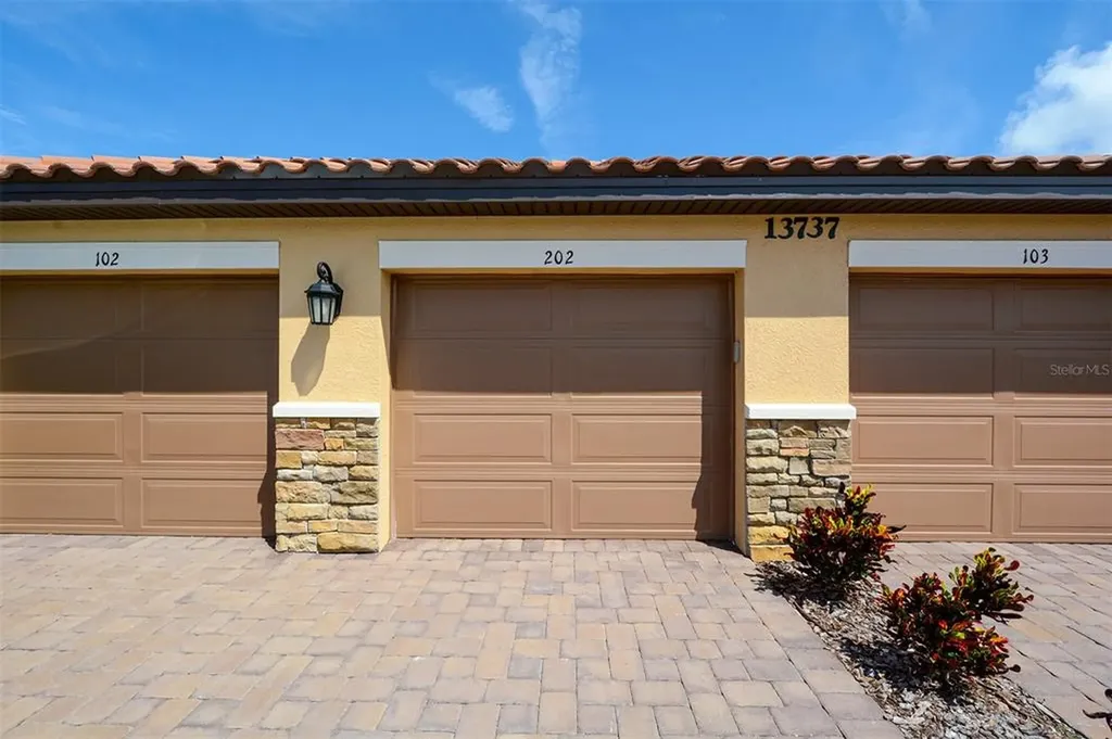 13737 Messina Loop Lakewood Ranch FL 34211