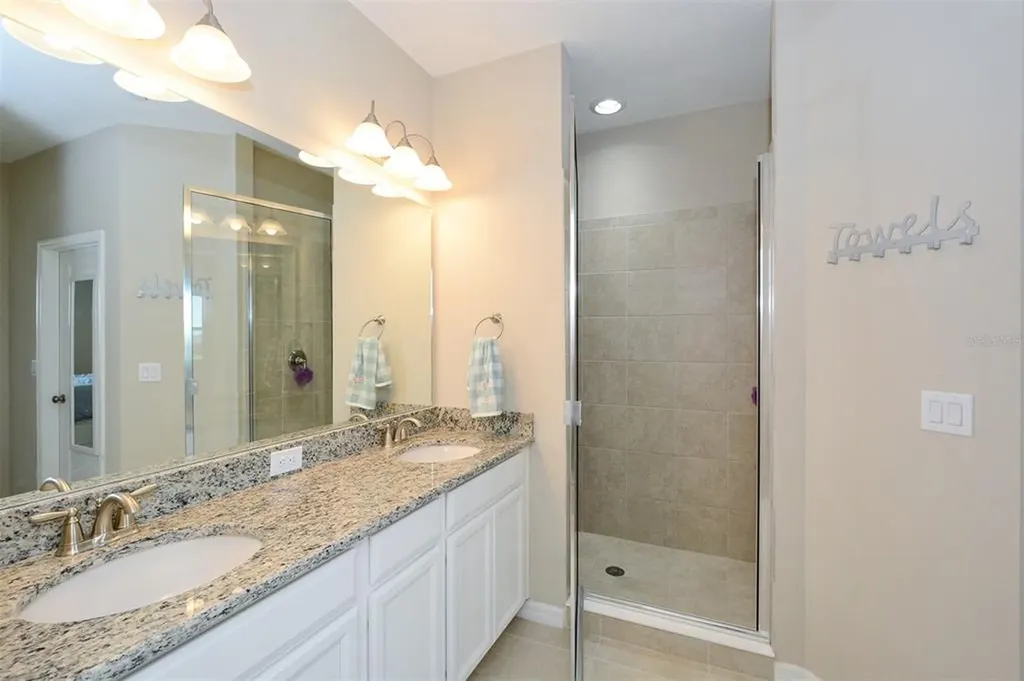 13737 Messina Loop Lakewood Ranch FL 34211