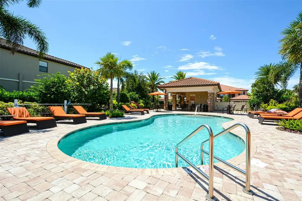 13737 Messina Loop Lakewood Ranch FL 34211