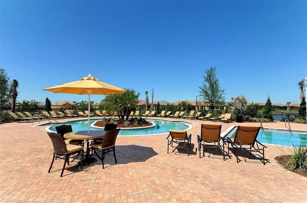 13737 Messina Loop Lakewood Ranch FL 34211