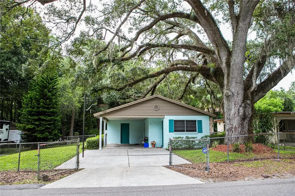 8117 N Dakota Avenue Tampa FL 33604