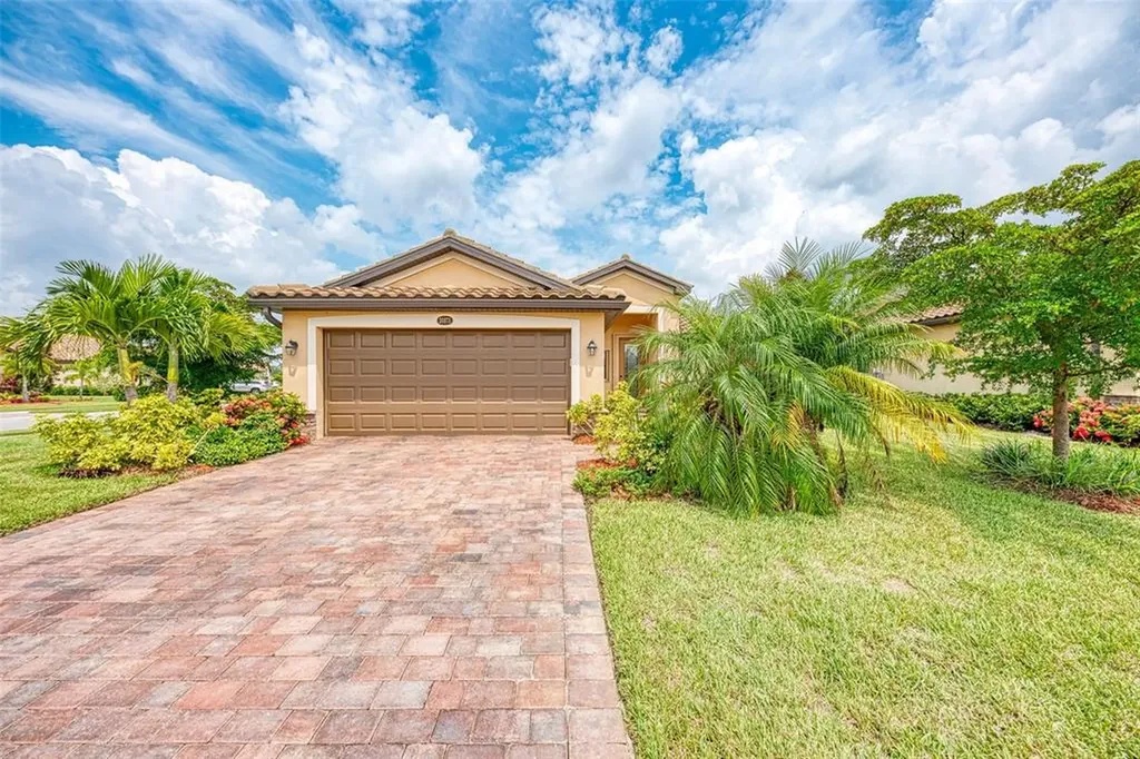 20875 Valore Court Venice FL 34293