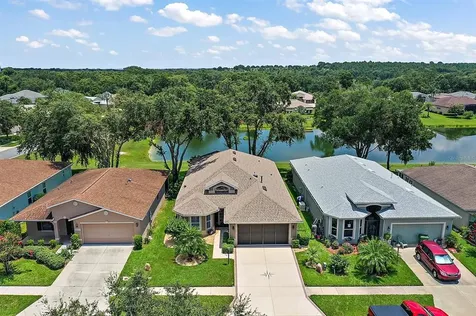 6009 Hunters Ridge Avenue Leesburg FL 34748