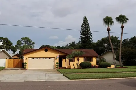 3201 65th Way N St Petersburg FL 33710