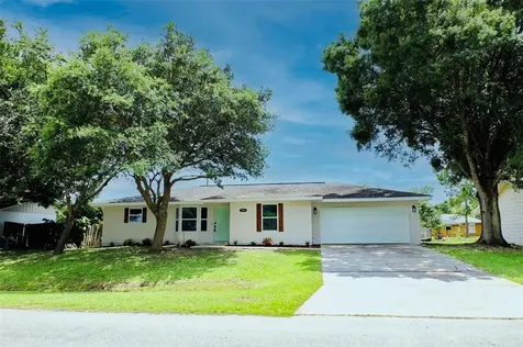 814 Thuringer Street NW Palm Bay FL 32907