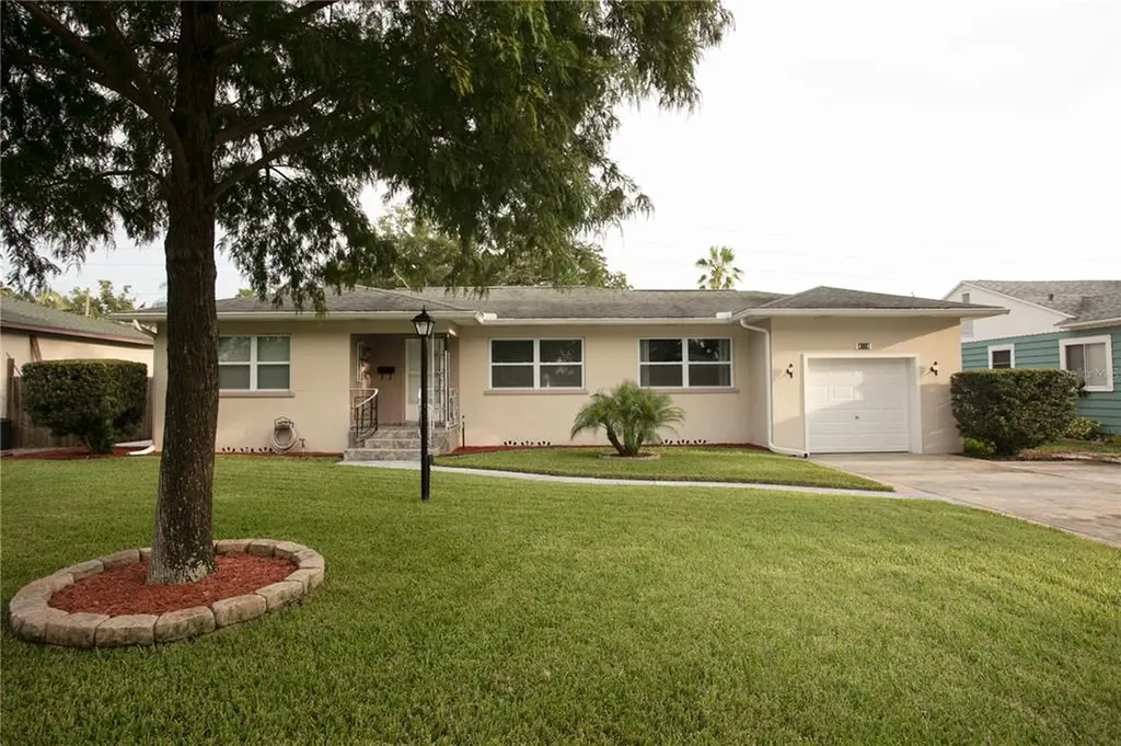 4550 13th Avenue N St Petersburg FL 33713