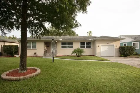 4550 13th Avenue N St Petersburg FL 33713