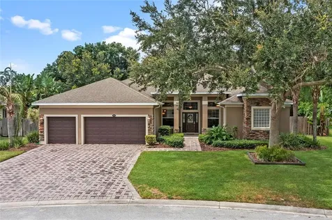 1916 Eloise Cove Drive Winter Haven FL 33884