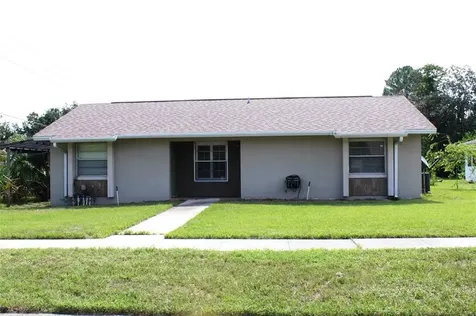 11 Oak Court Eustis FL 32726