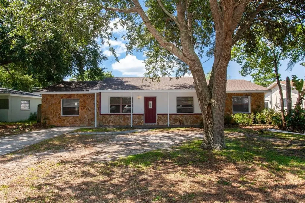 743 Valencia Drive S Largo FL 33778