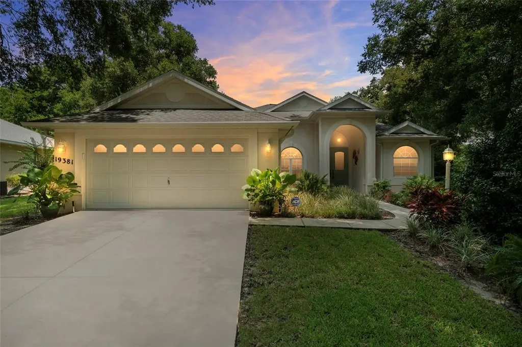 19381 SW 101st Place Road Dunnellon FL 34432