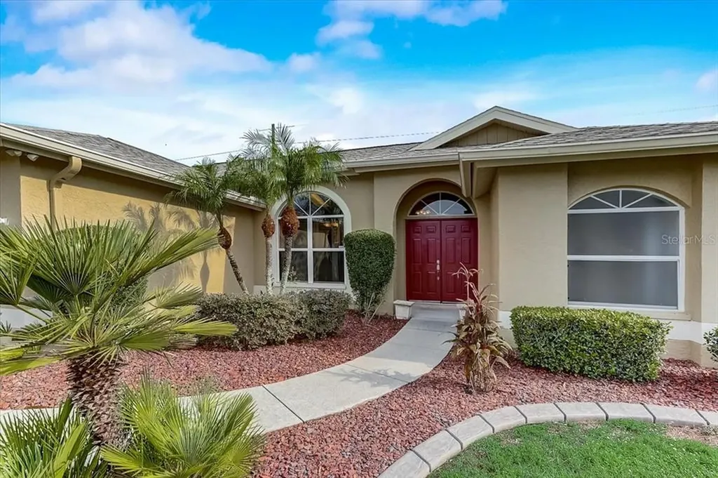 4215 Dover Drive E Bradenton FL 34203
