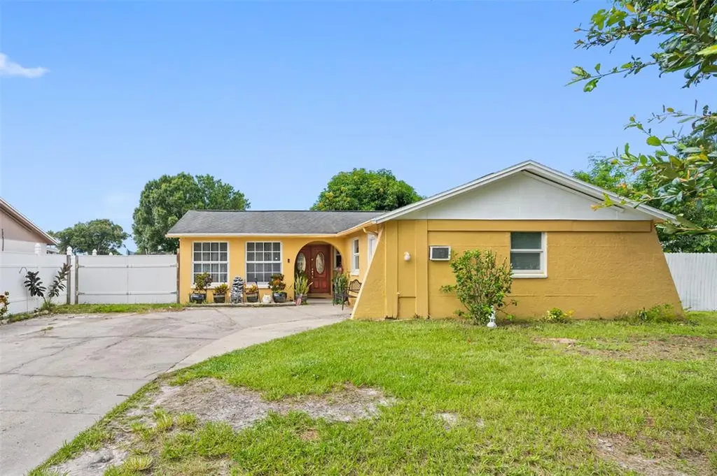8231 Donaldson Drive Tampa FL 33615