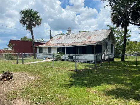 15 S 2nd Street Haines City FL 33844