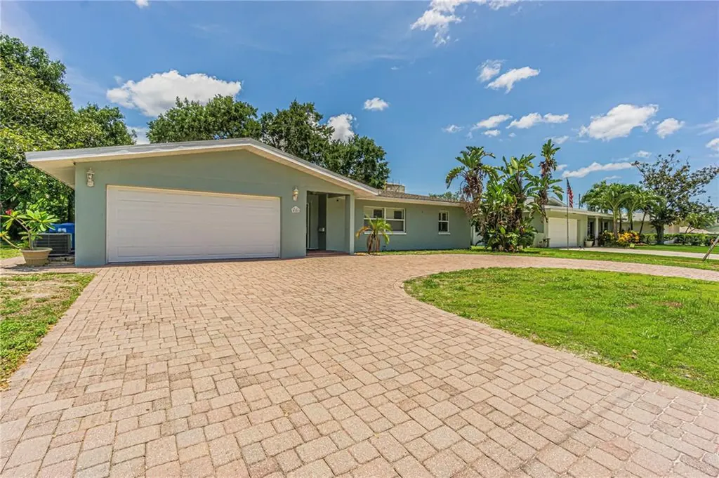 4101 14th Lane NE St Petersburg FL 33703