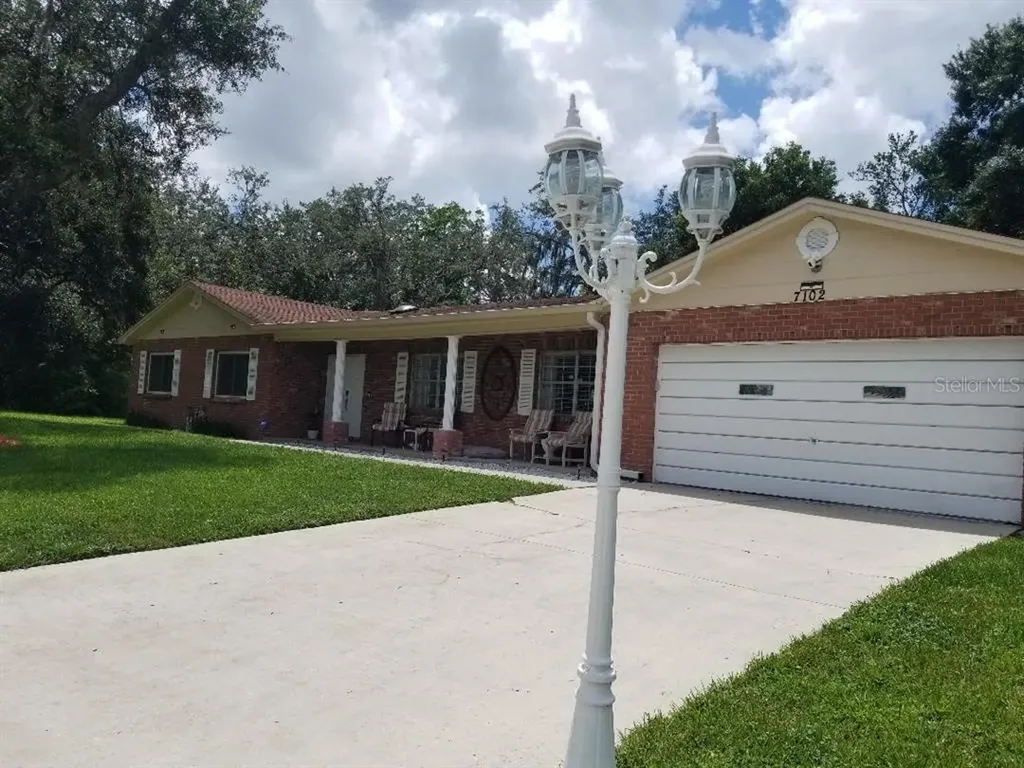 7102 Cumberland Place Tampa FL 33617