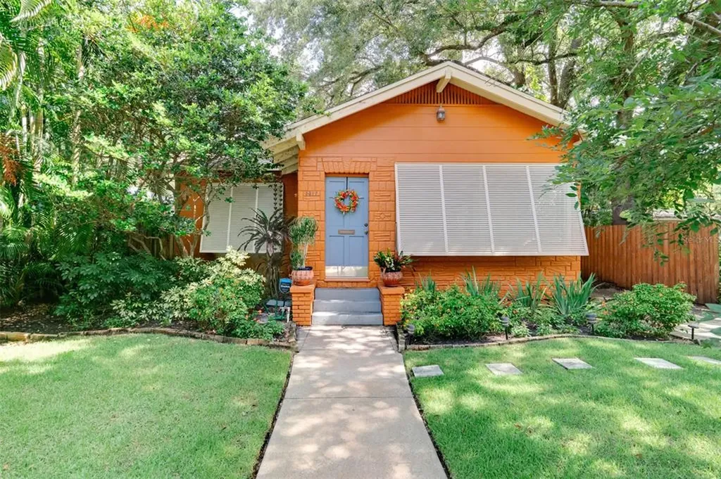 3317 W Santiago Street Tampa FL 33629