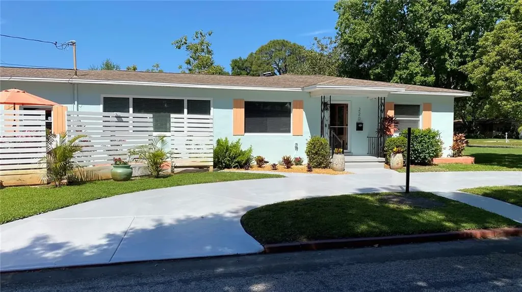 220 63rd Street N St Petersburg FL 33710