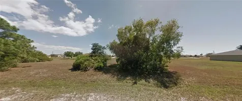 402 NW 11th Street Cape Coral FL 33993