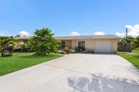 3180 Chase Circle Sarasota FL 34231