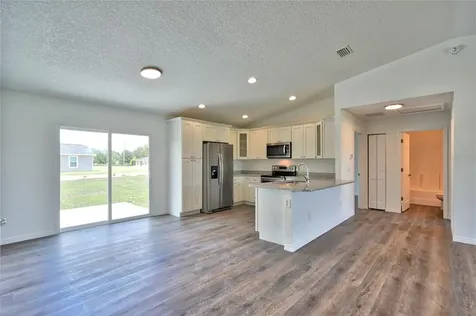 182 Fisher Way Ocklawaha FL 32179
