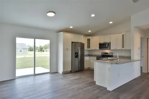 182 Fisher Way Ocklawaha FL 32179